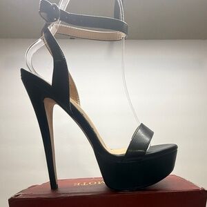 Merumote Ankle strap heels